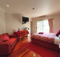 Angela's Beach Stays - Yamba Accommodation