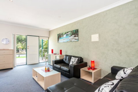 Anglesea River Apartments - 2 Bed Unit 2/4 - Yamba Accommodation 1