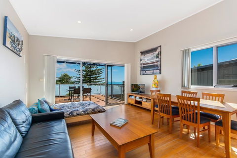 Angourie Blue Unit 2 - Yamba Accommodation 3