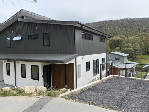 Aniyah Chalet - Yamba Accommodation 0