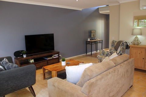 Annie's Place - Yamba Accommodation 2