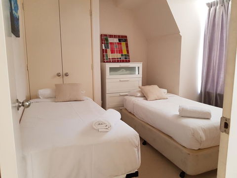 Apartment In East Perth - Yamba Accommodation 1