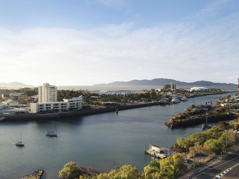 Apartments @ 81 Palmer - Yamba Accommodation 3