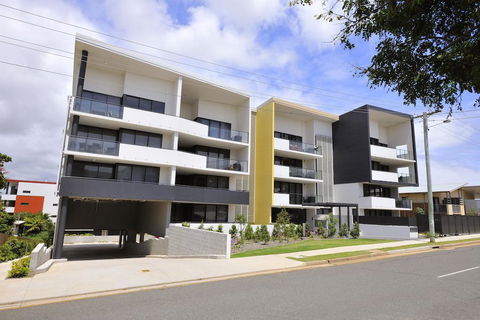Apartments G60 Gladstone - Yamba Accommodation 0