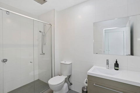 APOLLO 13 PENTHOUSE - Free Wifi & Huge Terrace! - Yamba Accommodation 2