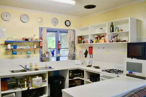 Apollo Bay Backpackers - Yamba Accommodation 3