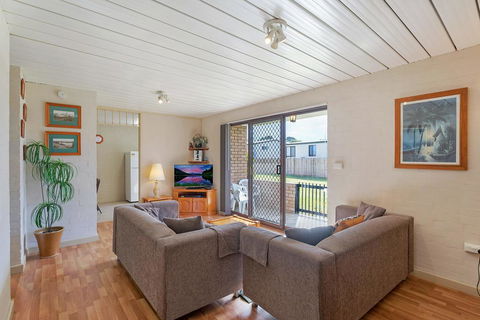 Apollo Unit 27 - Yamba Accommodation 0