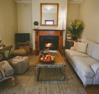 Apple Cottage Orange NSW - Yamba Accommodation
