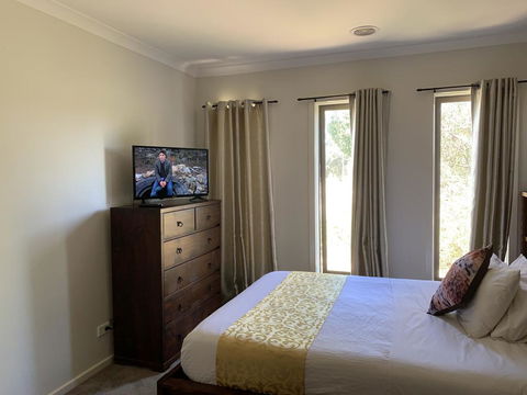 Apple House - Yamba Accommodation 3