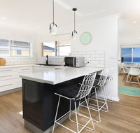 Aqua Palm with Sweeping One Mile Views - Yamba Accommodation