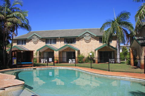 Aqua Villa Holiday Apartments - Yamba Accommodation 3
