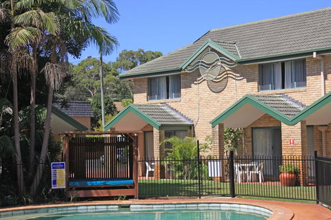 Aqua Villa Holiday Apartments - Yamba Accommodation 0