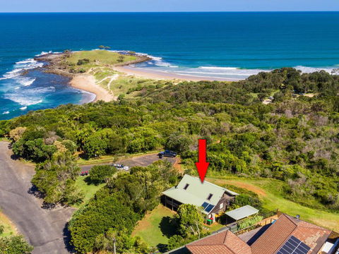 Aqualuna- Excellent Surfing Beaches. - Yamba Accommodation 3