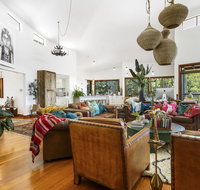 Aquila Retreat Mansion - Yamba Accommodation