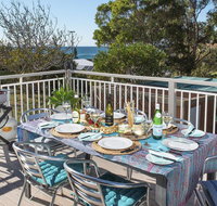 Araluen on Holden - great deck with ocean views - Yamba Accommodation