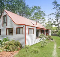 Arcadia Cottage - Yamba Accommodation