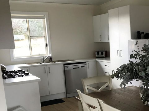 Arcadian Cabin - Southern Highlands River Retreat - Yamba Accommodation 1