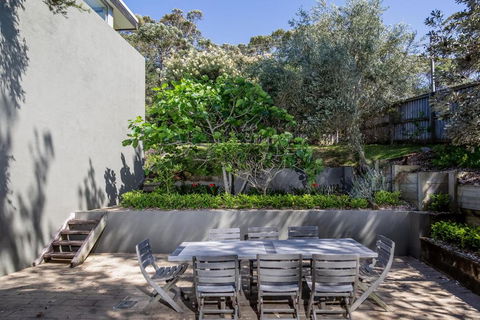 ARGYLL MOLLYMOOK - Absolute Waterfront - Yamba Accommodation 2