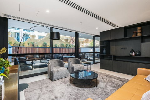 Arise Collins House - Yamba Accommodation 2