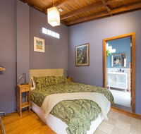 Art  Garden Retreat - Yamba Accommodation