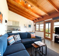 Art at Linden Gate - Yamba Accommodation