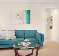 Art Deco apartment steps from harbour and beach - Yamba Accommodation