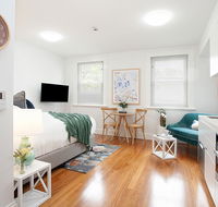 Art Deco Designer Studio in Lewisham - Yamba Accommodation