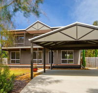 Art House - Yamba Accommodation