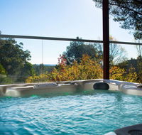 Artemis Retreat - Yamba Accommodation