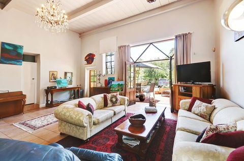 Arty Warehouse Apartment - Stroll To South Beach - Yamba Accommodation 1