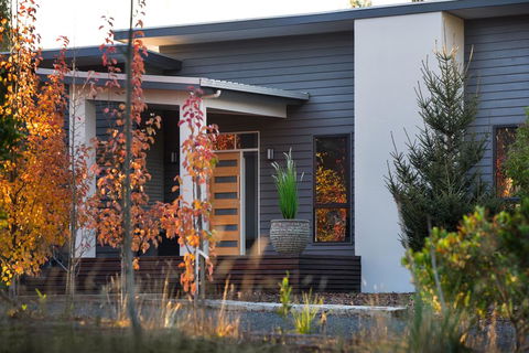 Arya - Yamba Accommodation 1