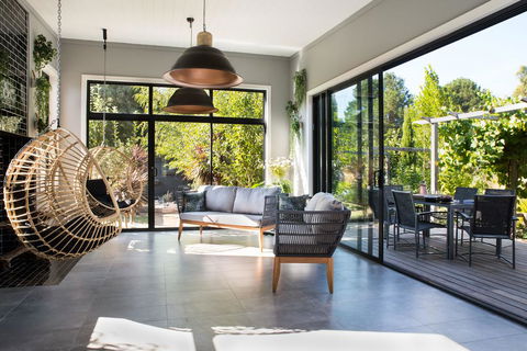 Arya - Yamba Accommodation 2