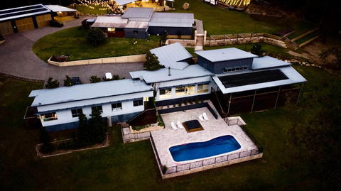 Luxury Mandalong Mansion With Pool & Spa - Yamba Accommodation 0