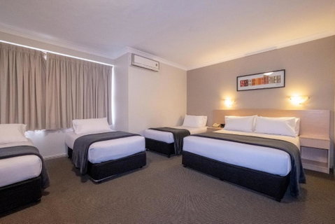 Maclin Lodge Motel - Yamba Accommodation 2