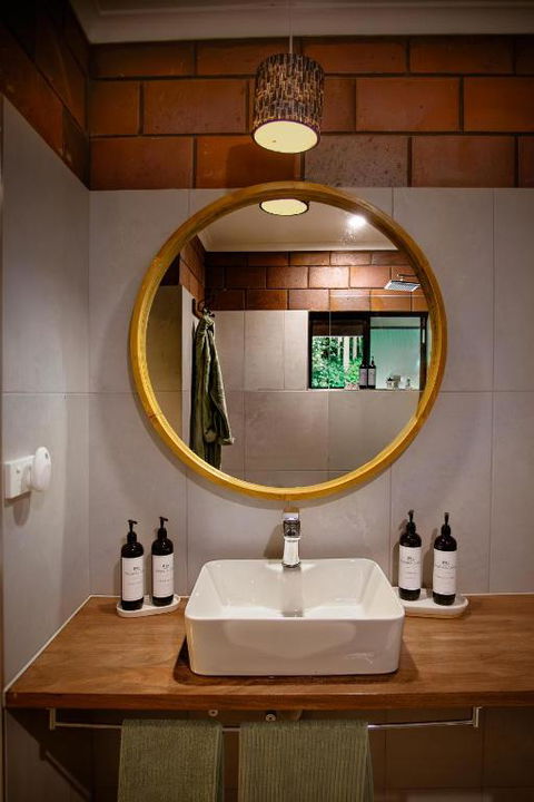 Malanda Lodge - Yamba Accommodation 1
