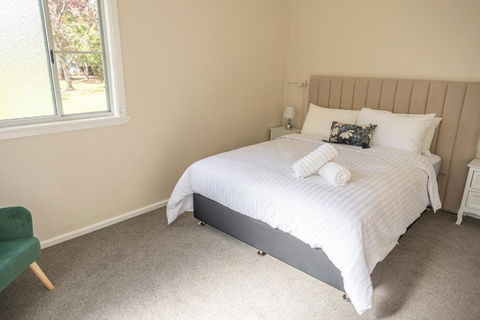 Marnita Farmhouse At Golden Grove Estate Winery - Yamba Accommodation 2