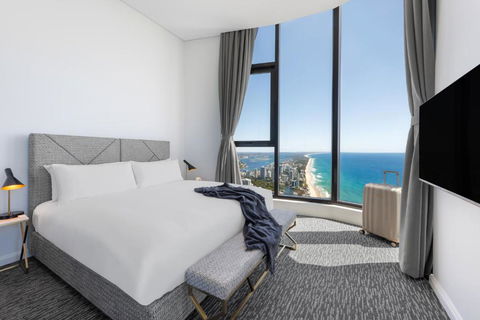 Meriton Suites Surfers Paradise - Yamba Accommodation 0
