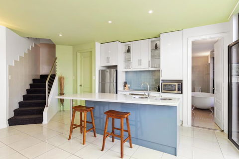 Merlot Verdelho Townhouses - Yamba Accommodation 2