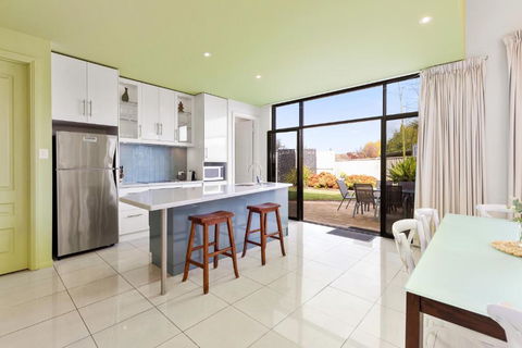 Merlot Verdelho Townhouses - Yamba Accommodation 3