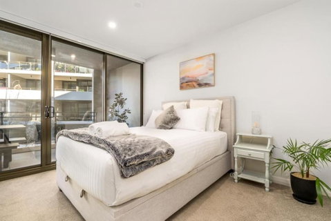 Modish Apartment Near Parliamentary Triangle - Yamba Accommodation 0