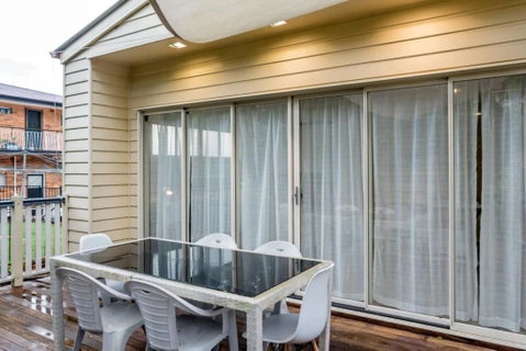 Modern Top Floor 2BR With Private Deck - Yamba Accommodation 0