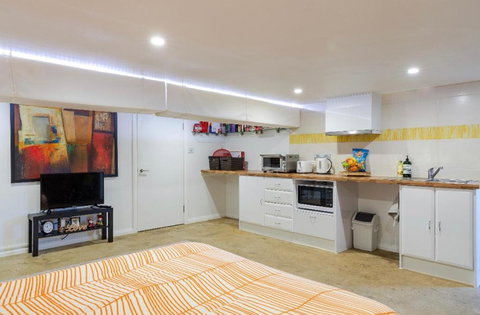 Modern & Homely Comfort - Yamba Accommodation 2