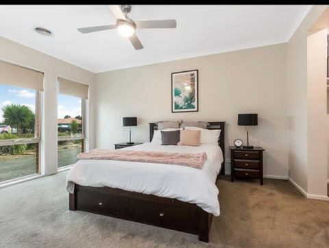 Modern Family Home With Pool - Yamba Accommodation 3
