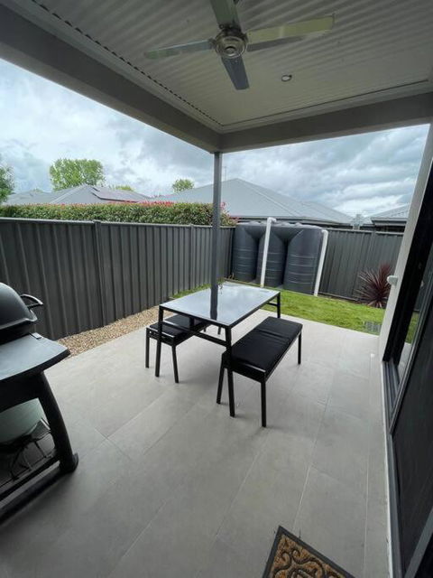 Modern Home Away From Home - Yamba Accommodation 1