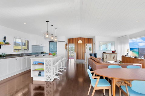 Monash Beach House - Oceanfront - Yamba Accommodation 1