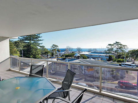 Nelson Towers, 9,71a Victoria Parade - Unit In The Heart Of Nelson Bay With Water Views, Air Conditioning And Wi-Fi - Yamba Accommodation 2