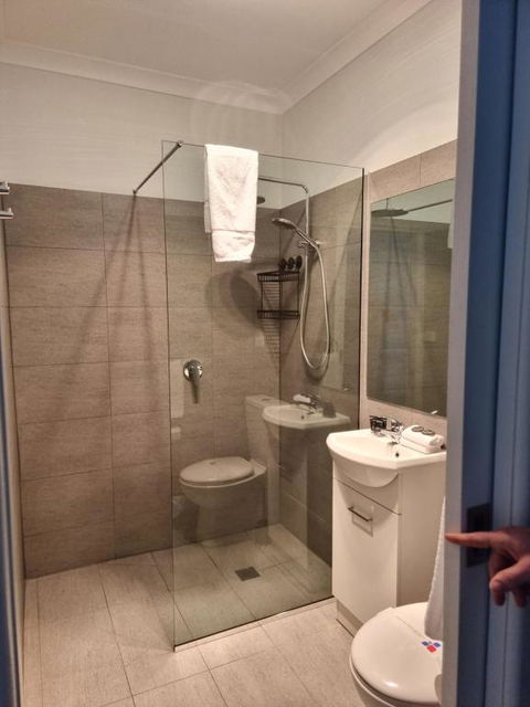 Myrtleford Hotel - Yamba Accommodation 3