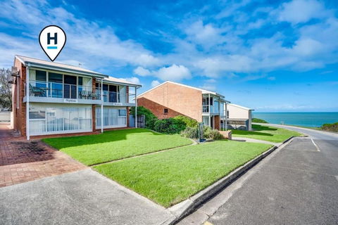 Neptune - 2 4 Hutton St Port Elliot Linen Included - Yamba Accommodation 1