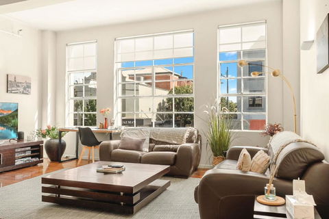 New York Style Apartment In The Heart Of Bendigo - Yamba Accommodation 0