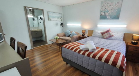 Morwell Parkside Motel - Yamba Accommodation 0